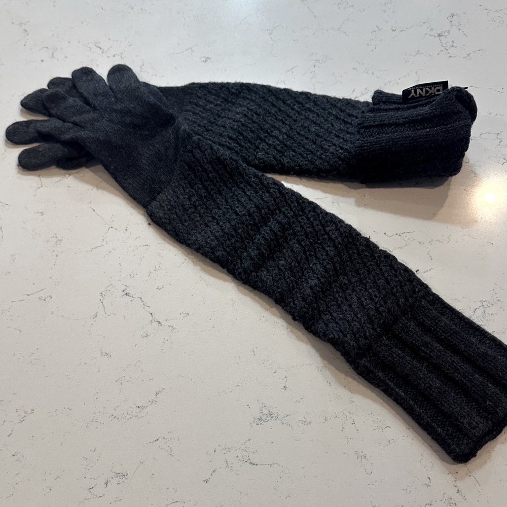 DKNY Charcoal Textured long Gloves
